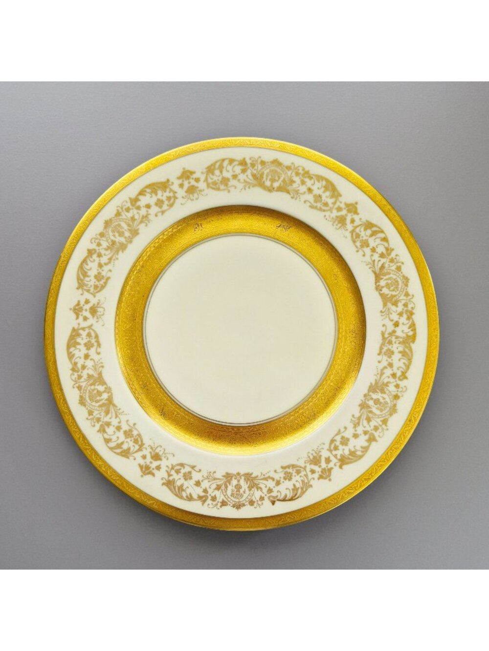 Vintage Royal Bayreuth Gold Encrusted Dinner Plate Floral Scroll Hollywood Glam